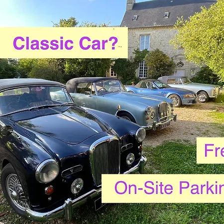 Panzió Le Manoir Des Doyens Loft - Sleeps 8 - D-day Museum On-site - Minute Walk To Commonwealth Cemetery! 4*