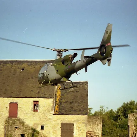 Le Manoir Des Doyens Loft - Sleeps 8 - D-day Museum On-site - Minute Walk To Commonwealth Cemetery! Bed & Breakfast Saint-Loup-Hors