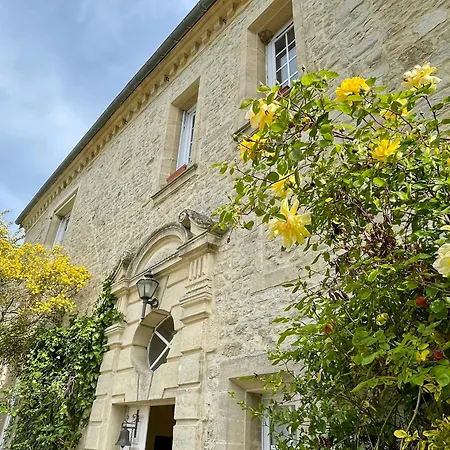 Le Manoir Des Doyens Loft - Sleeps 8 - Breakfast Included! Saint-Loup-Hors