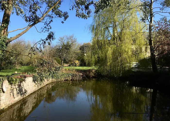 Le Manoir Des Doyens Loft - Sleeps 8 - D-day Museum On-site - Minute Walk To Commonwealth Cemetery! Saint-Loup-Hors