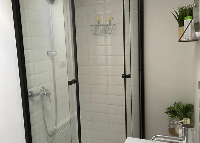 Bed and breakfast Le Manoir Des Doyens Loft - Sleeps 8 - D-day Museum On-site - Minute Walk To Commonwealth Cemetery! Saint-Loup-Hors